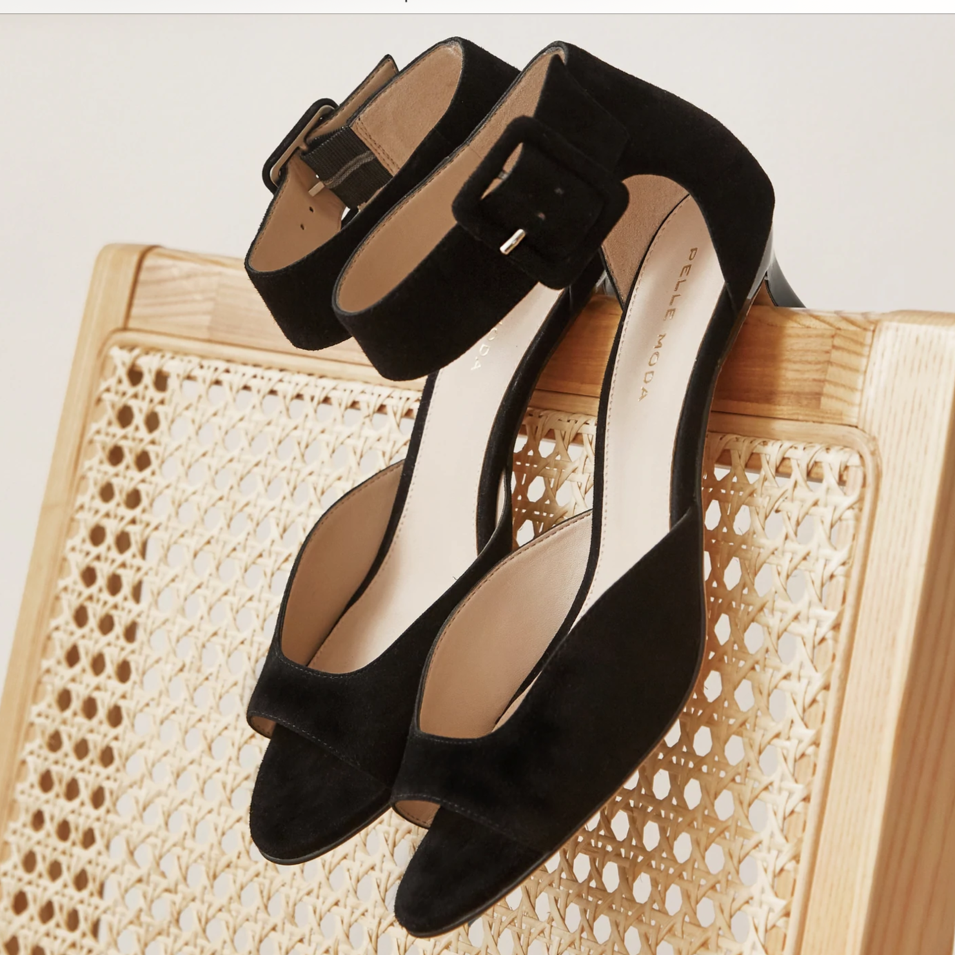 ZARA WOMAN EU 41 US 10 Block Heel Sandals Black Suede Pom Poms | eBay